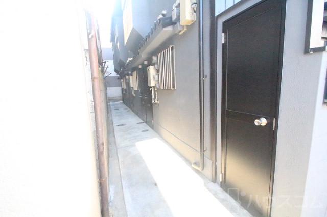 22/30 エントランス