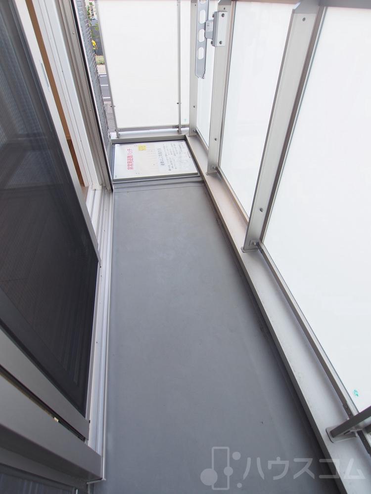 28/30 エントランス