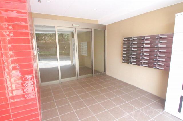 2/4 エントランス