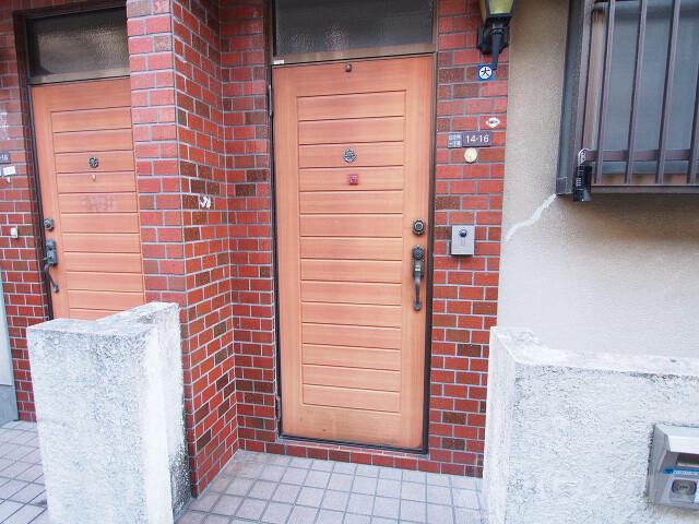 25/30 エントランス