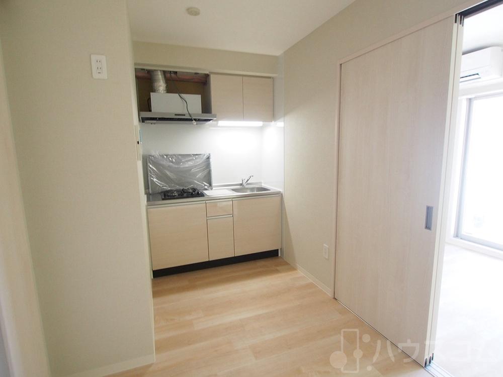 27/30 エントランス