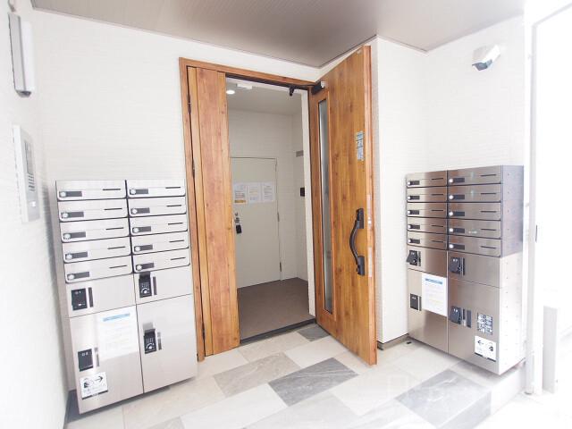 2/5 エントランス