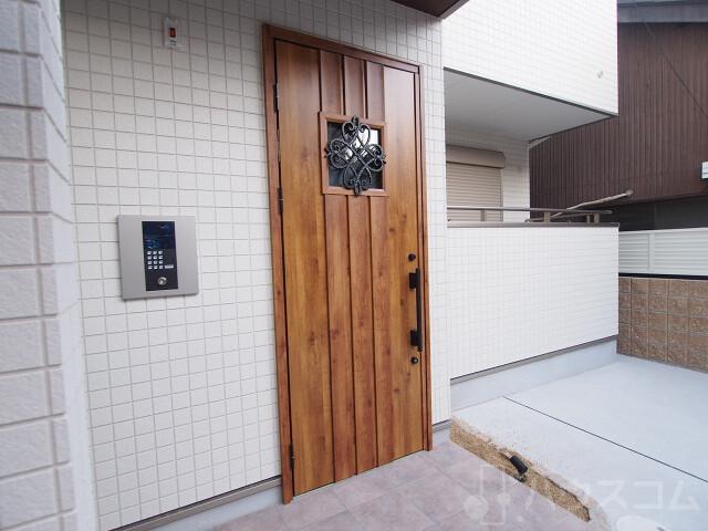 2/5 エントランス