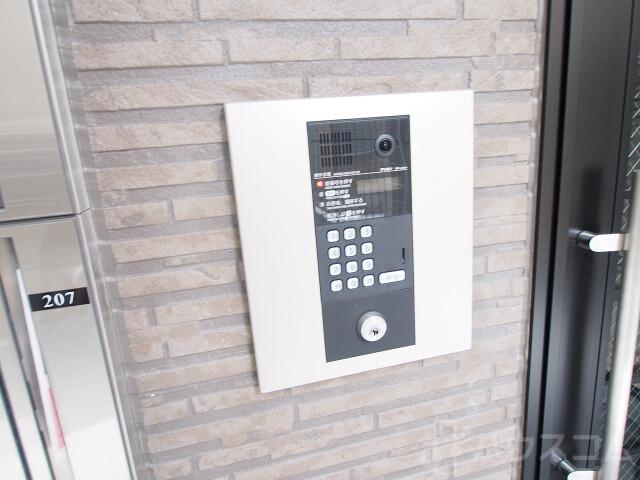 2/4 エントランス