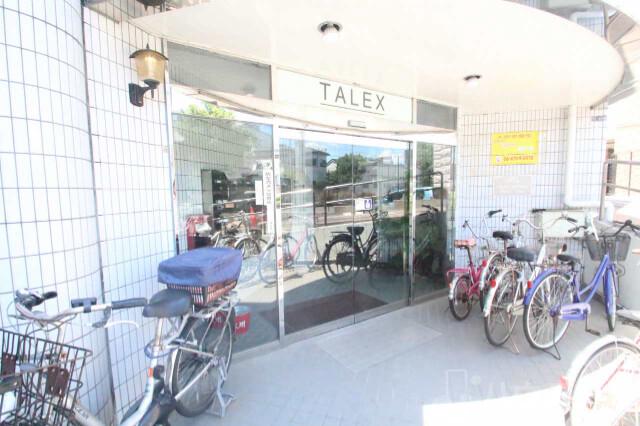 26/30 エントランス