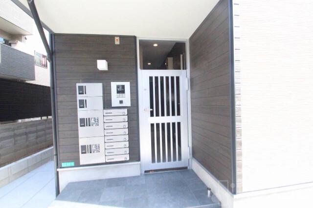 29/30 エントランス