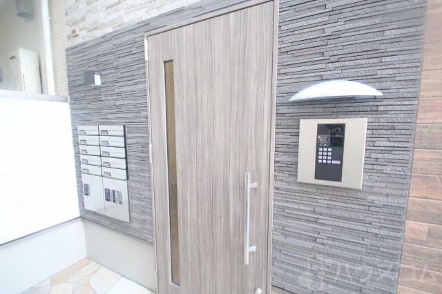 2/5 エントランス