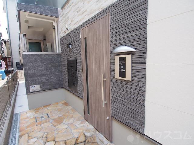 2/5 エントランス