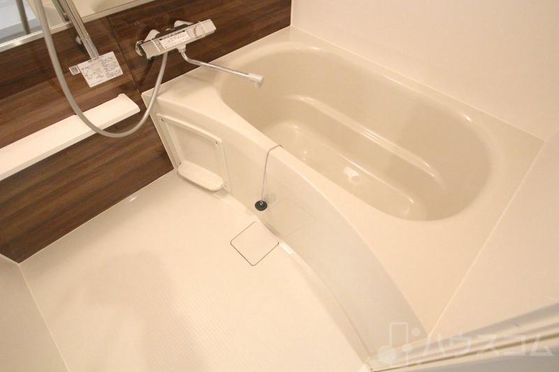 26/30 エントランス