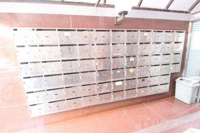 26/30 エントランス