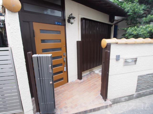 2/4 エントランス