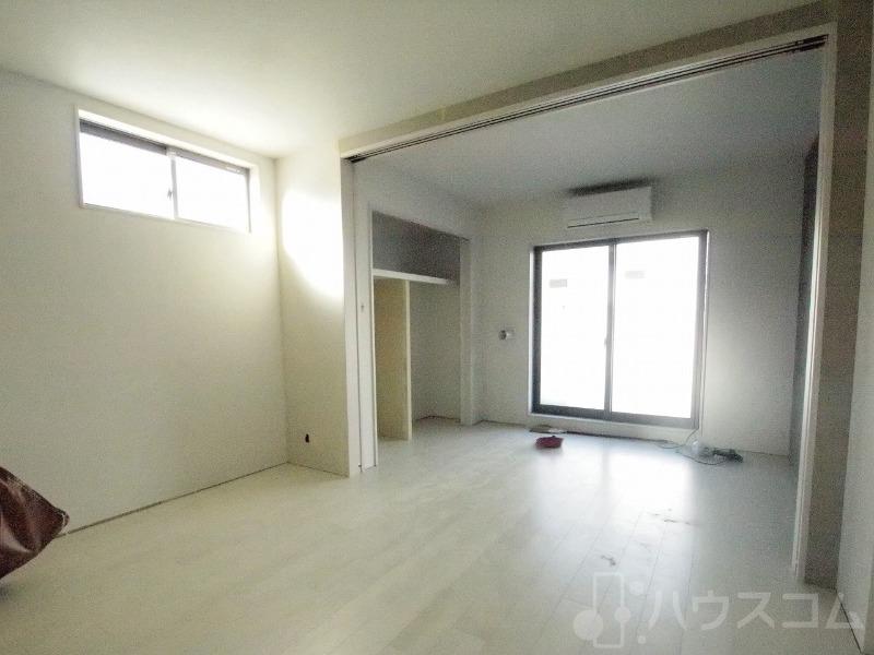 23/30 エントランス