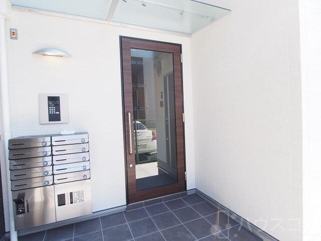 29/30 エントランス