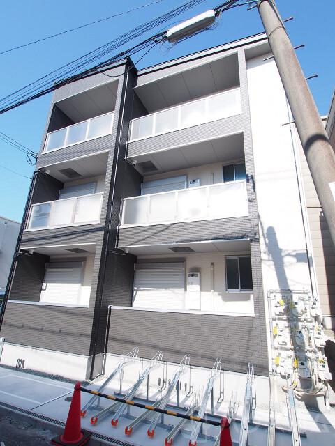 2/4 外観