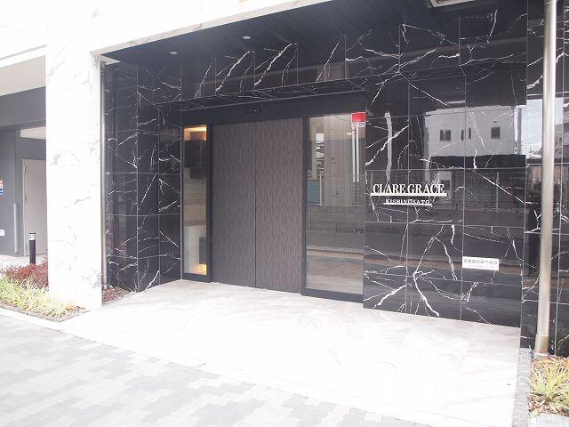 2/4 エントランス