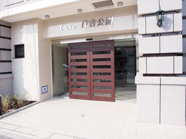 28/30 エントランス