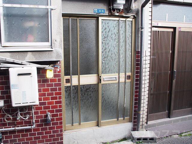 25/30 エントランス