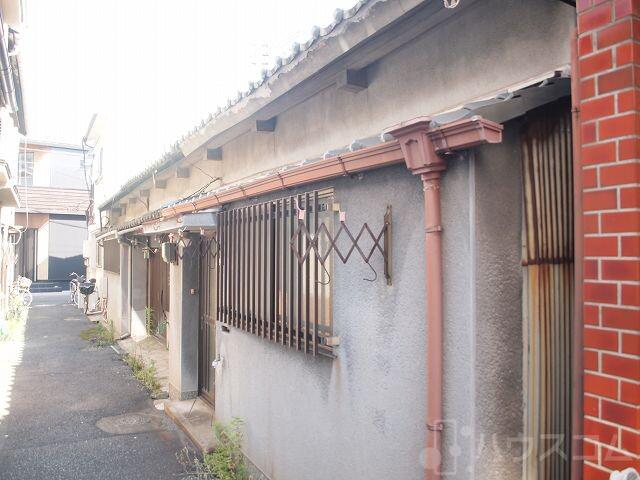 2/30 外観
