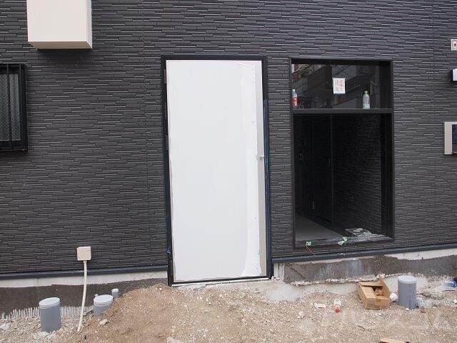 24/30 エントランス