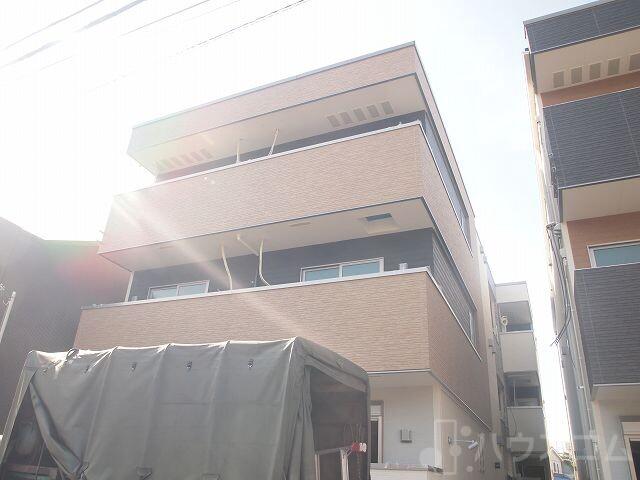 2/8 外観
