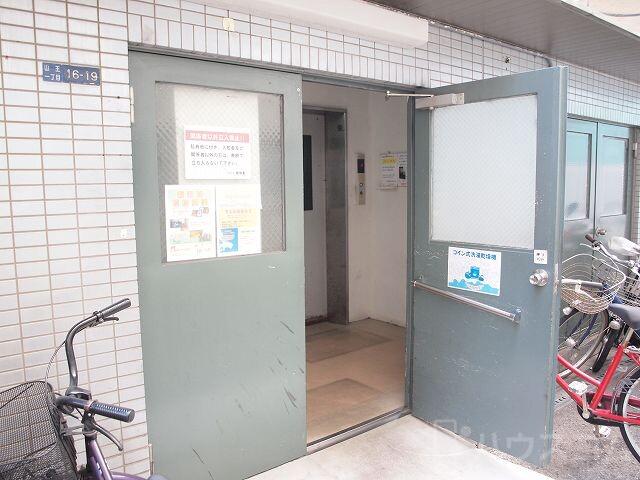 2/6 エントランス