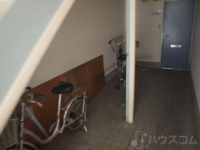 22/30 エントランス