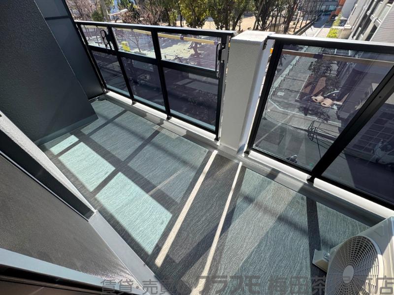 21/30 バルコニー