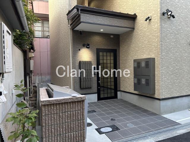 2/5 エントランス