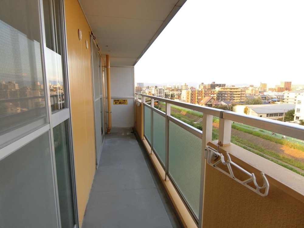 19/30 バルコニー