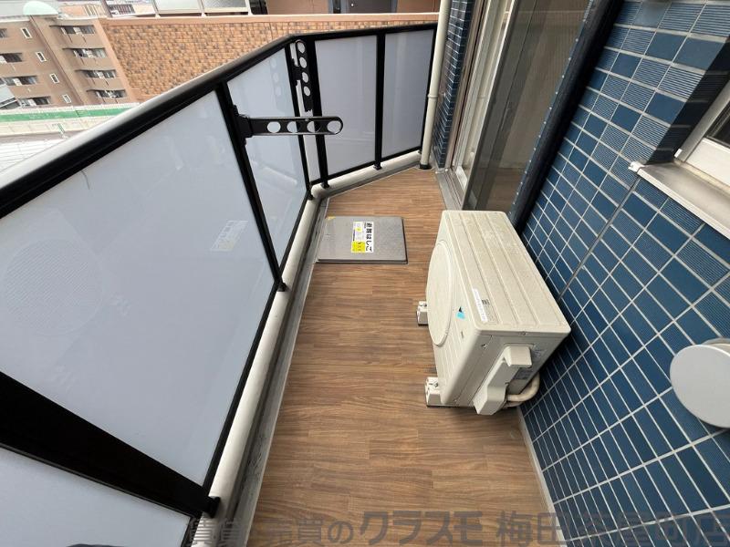 23/30 バルコニー