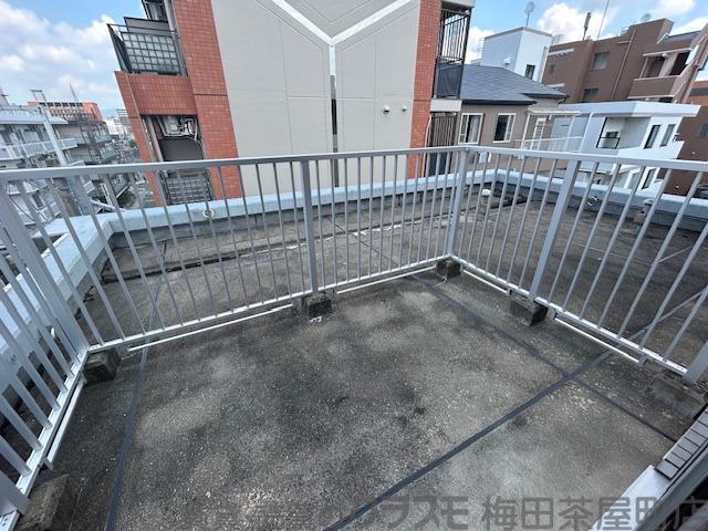 21/30 バルコニー