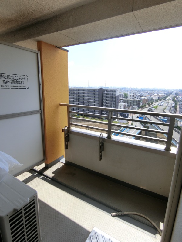 23/30 バルコニー