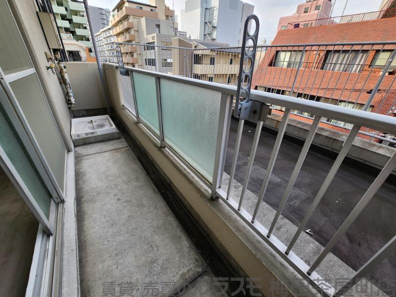 21/30 バルコニー