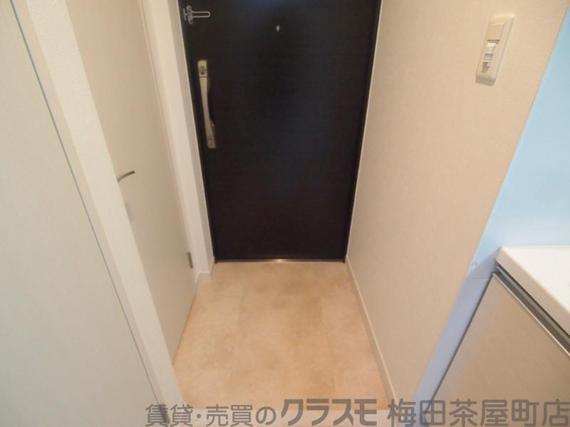 14/30 玄関