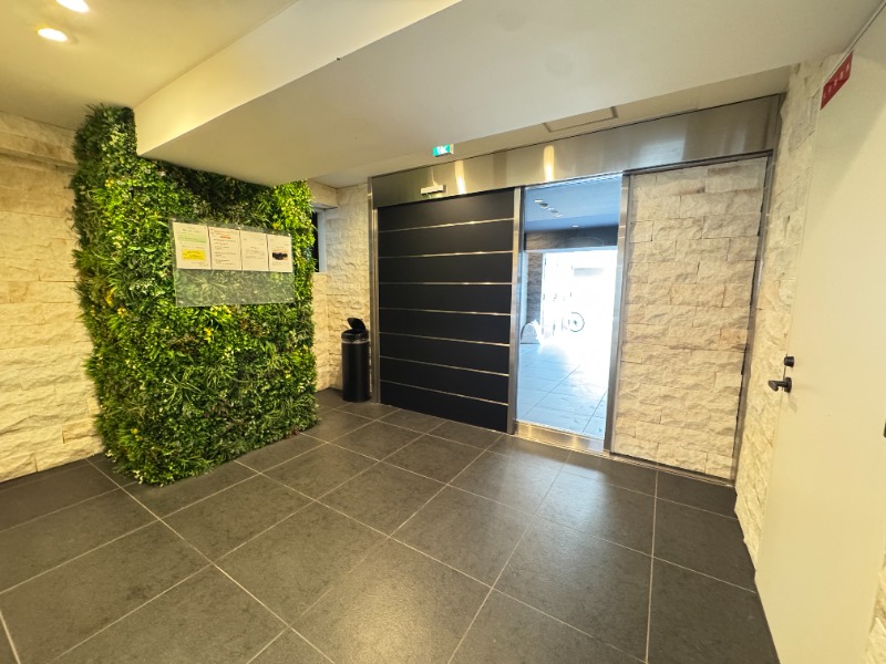 29/30 エントランス