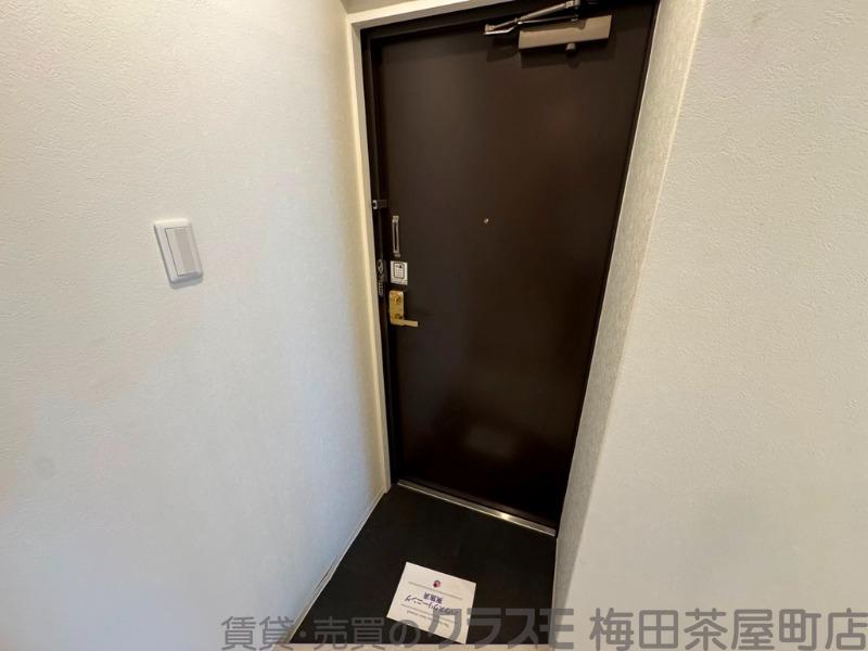 14/30 玄関