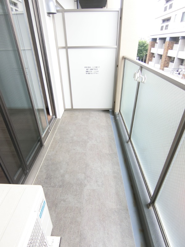 17/30 バルコニー