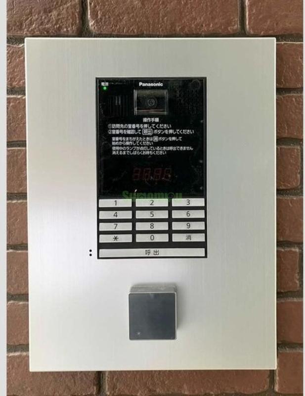 14/19 エントランス