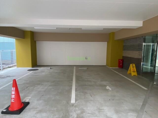 23/29 駐車場