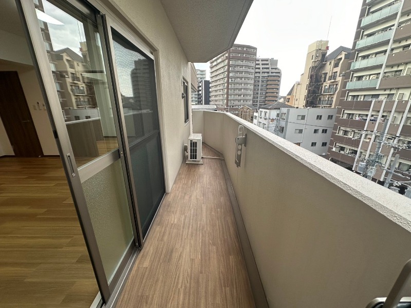 25/30 バルコニー