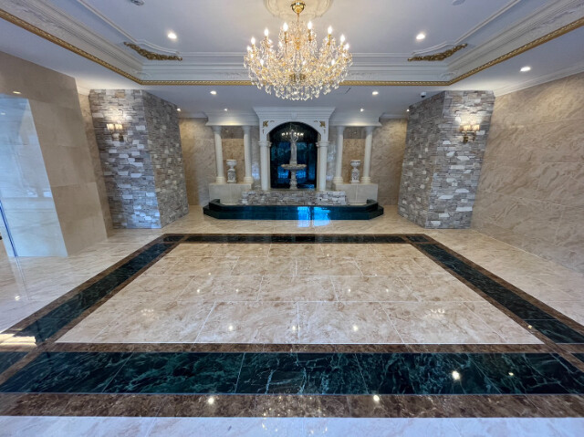 25/30 エントランス