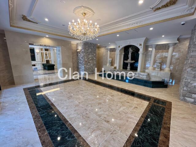 24/30 エントランス