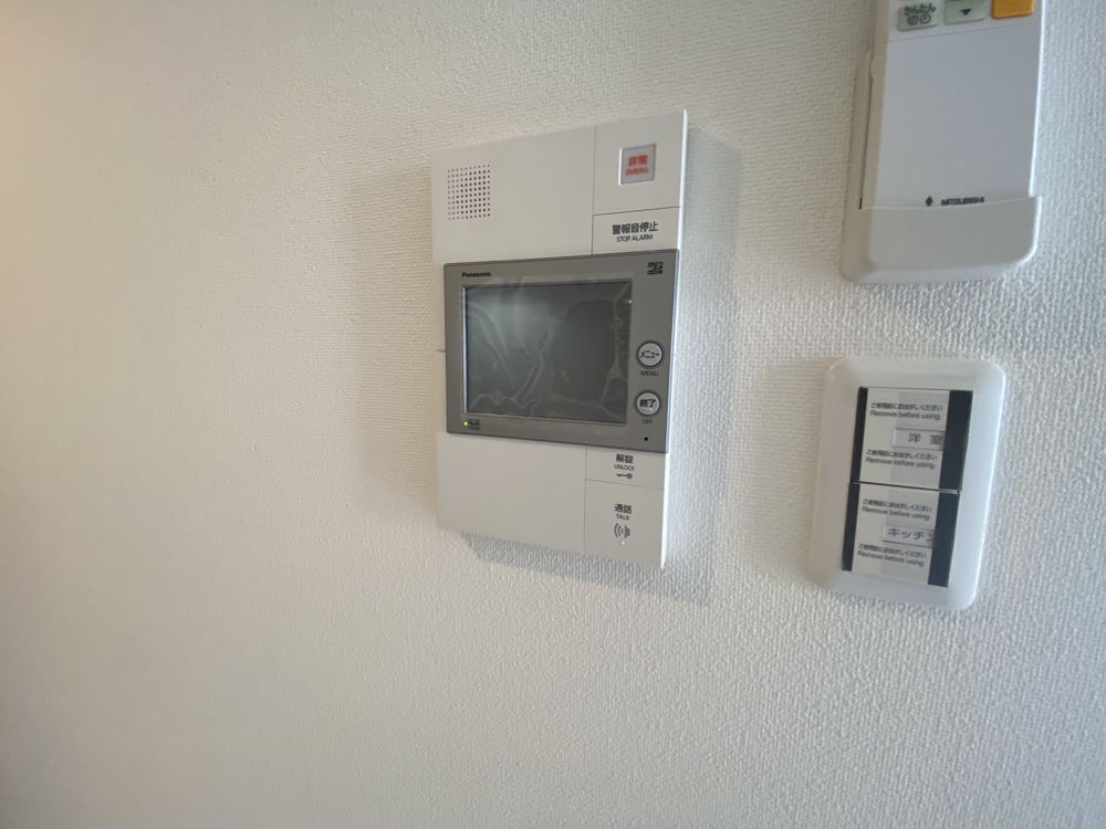 26/30 エントランス