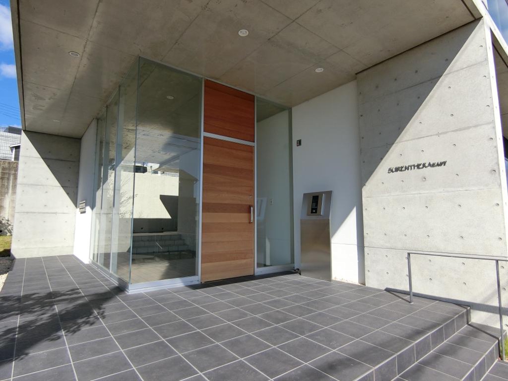 29/30 エントランス