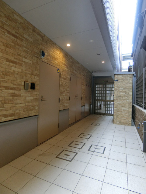 3/6 エントランス