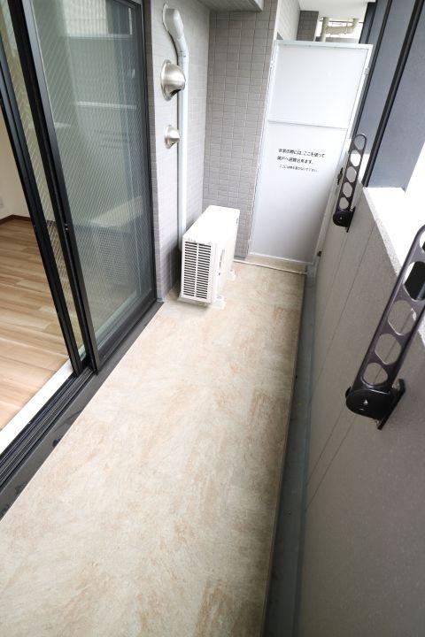 23/30 バルコニー