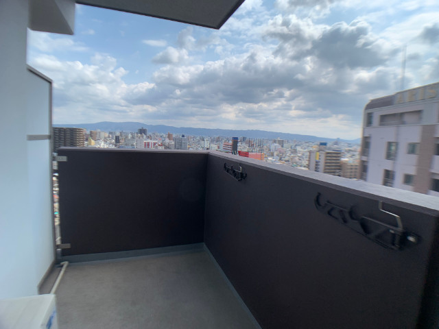 25/30 バルコニー