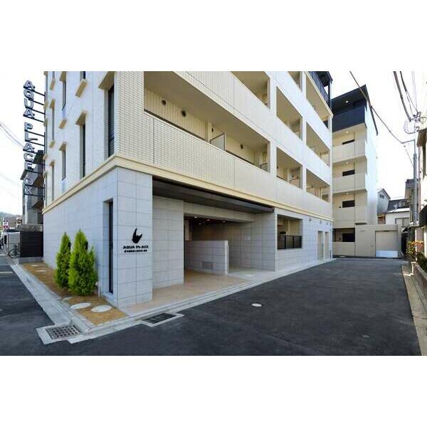 2/3 エントランス