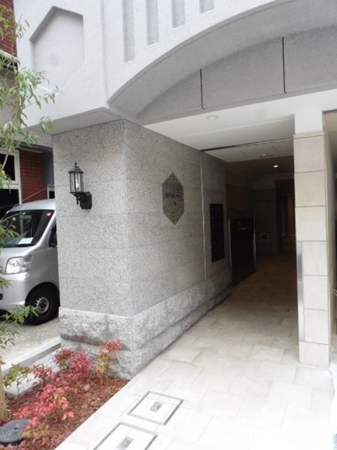 19/28 エントランス