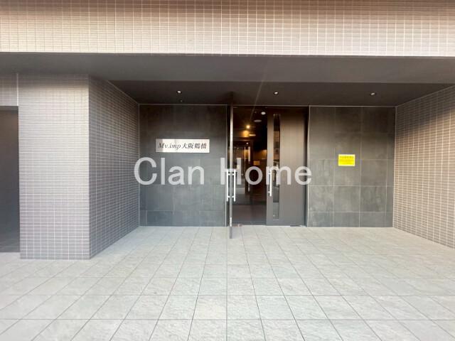 24/30 エントランス